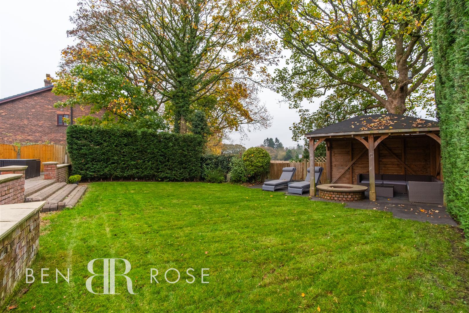 4 bed property in Mossy Lea Road, Wigan